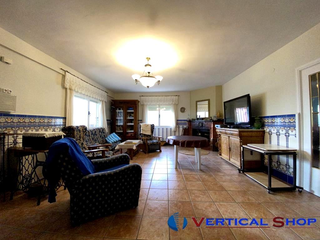 For sale of chalet in Caudete