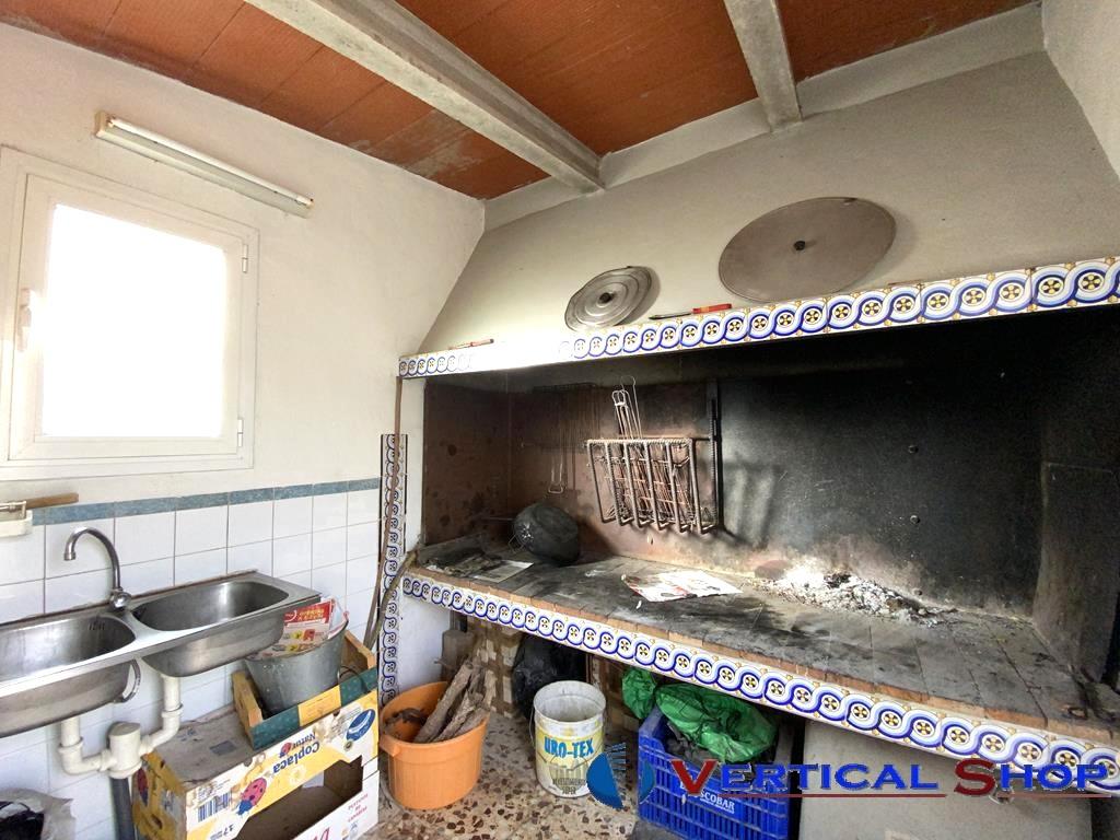For sale of chalet in Caudete