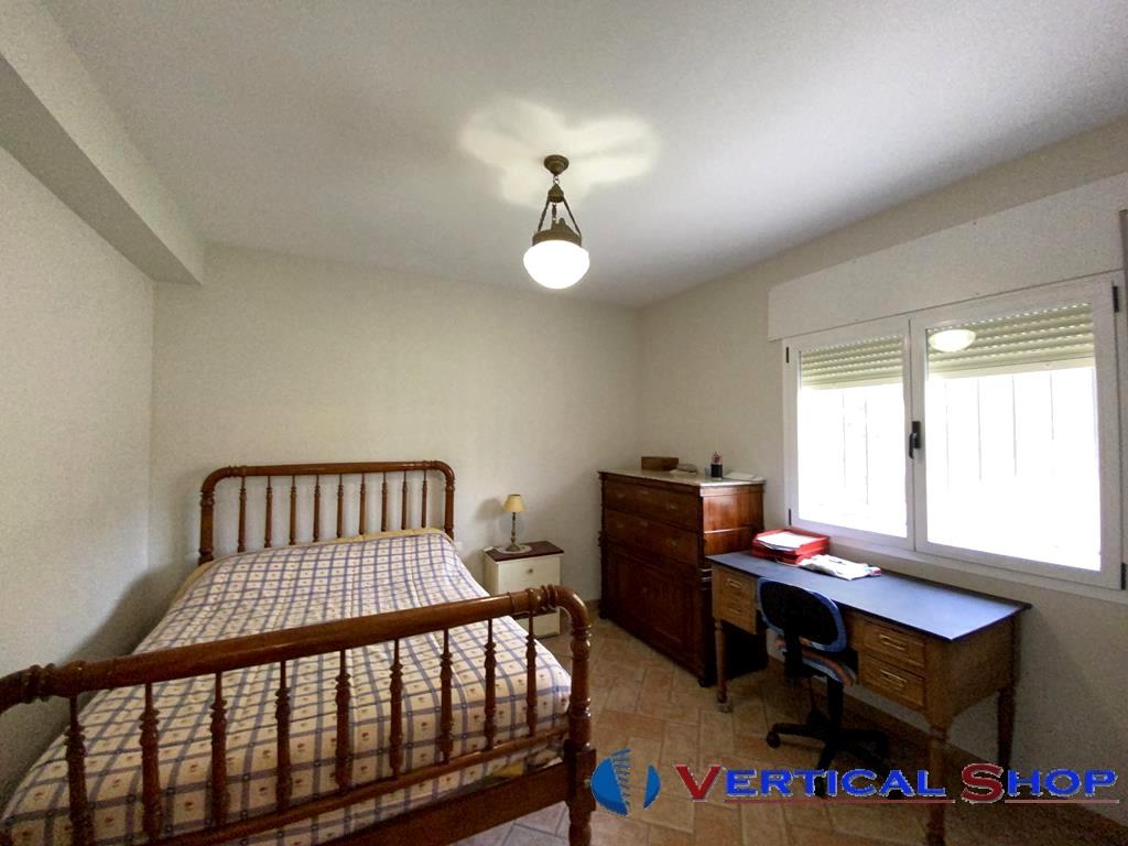 For sale of chalet in Caudete