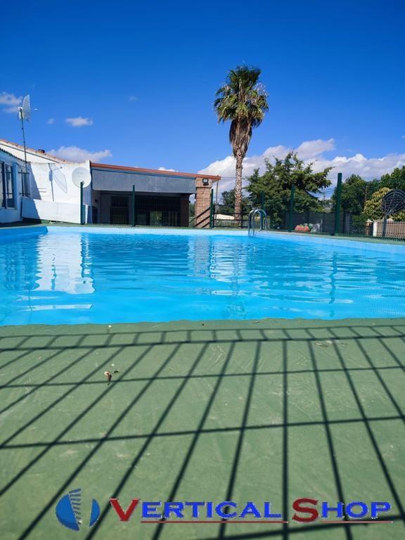 For sale of chalet in Villena
