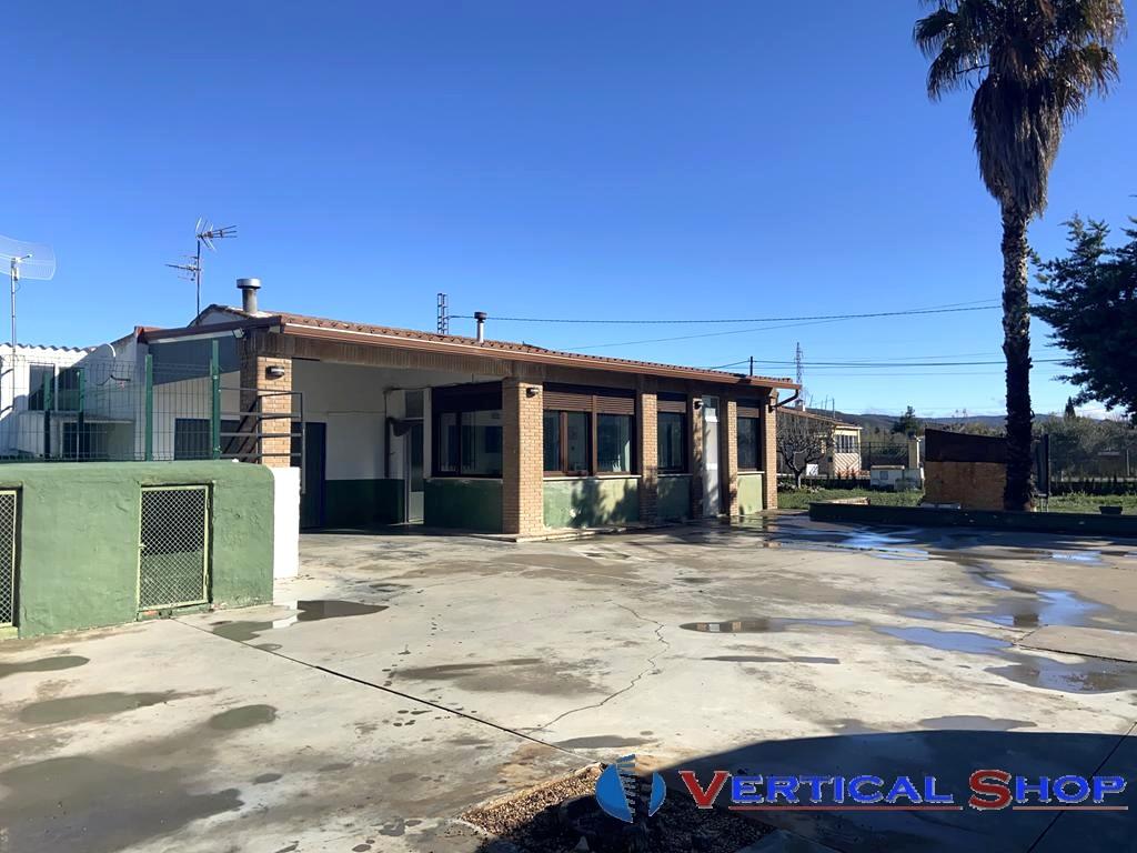 For sale of chalet in Villena