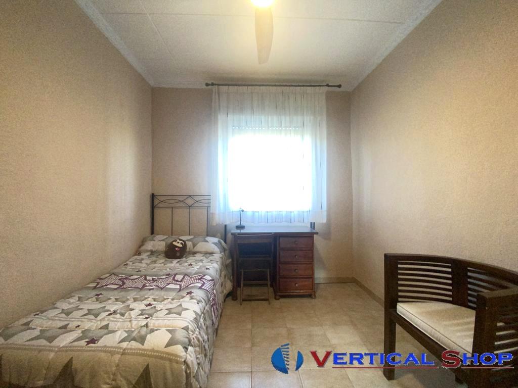 For sale of chalet in Villena