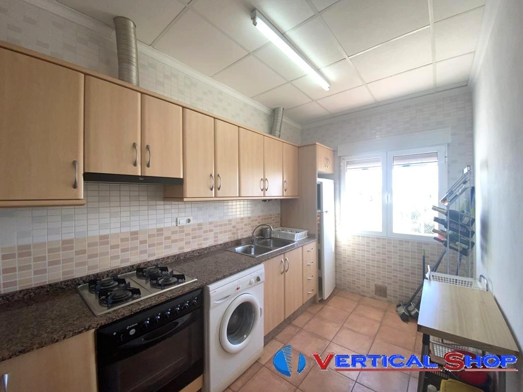 For sale of chalet in Caudete