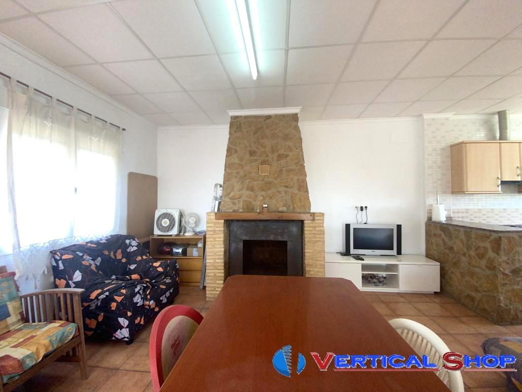 For sale of chalet in Caudete