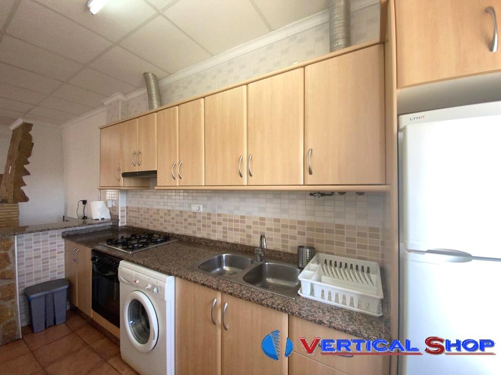 For sale of chalet in Caudete