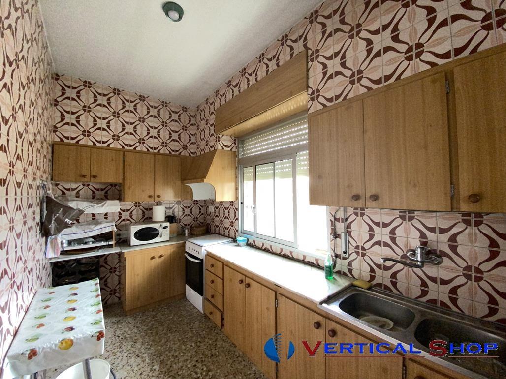 For sale of chalet in Caudete