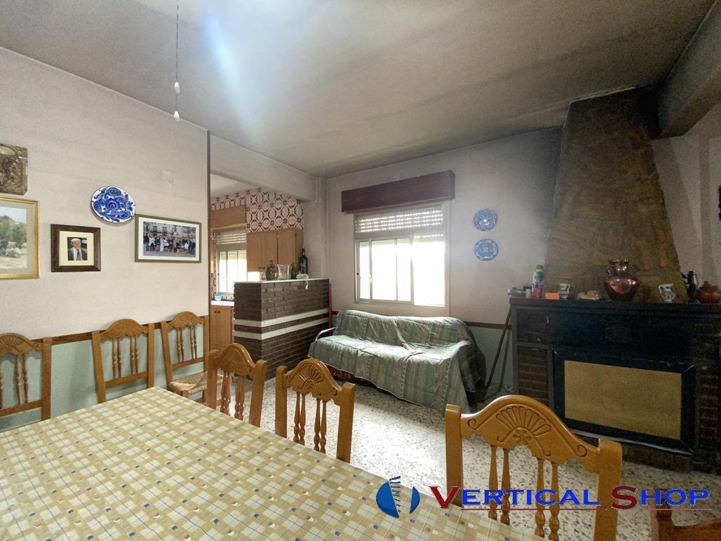 For sale of chalet in Caudete