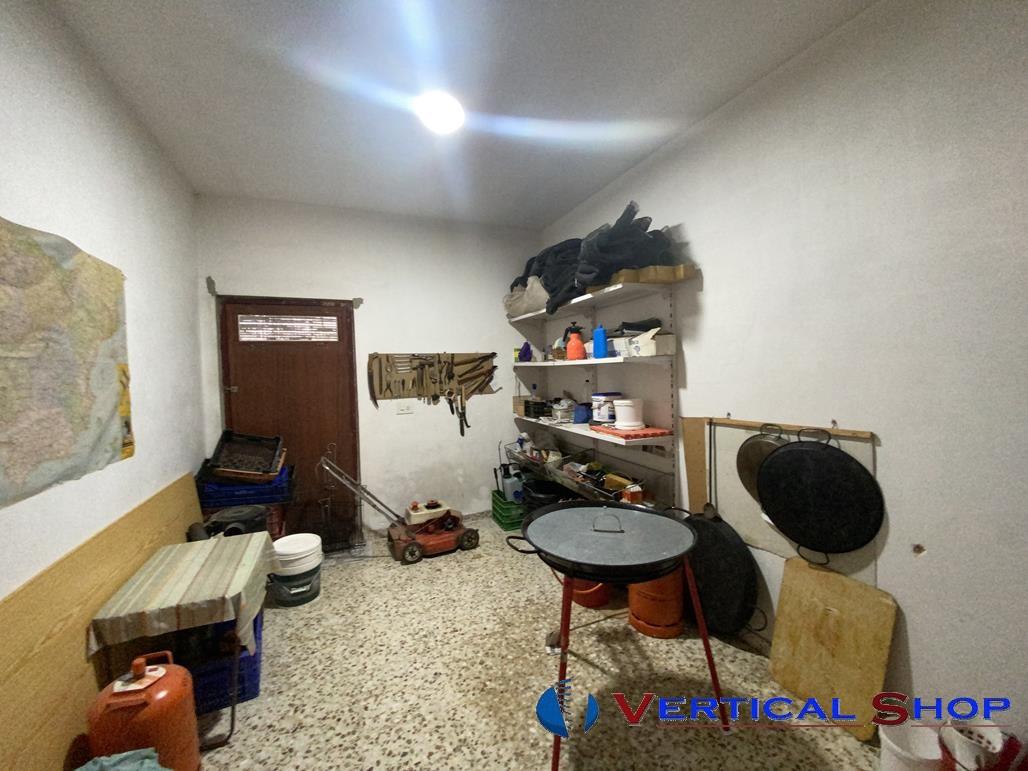 For sale of chalet in Caudete