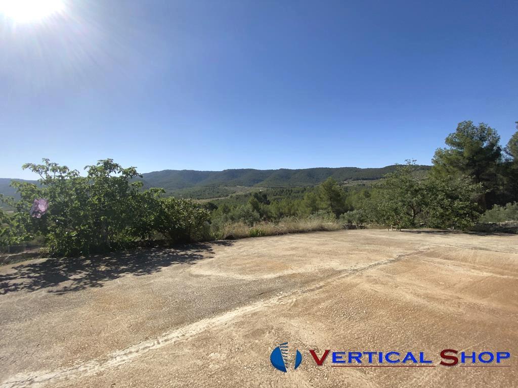 For sale of chalet in Villena