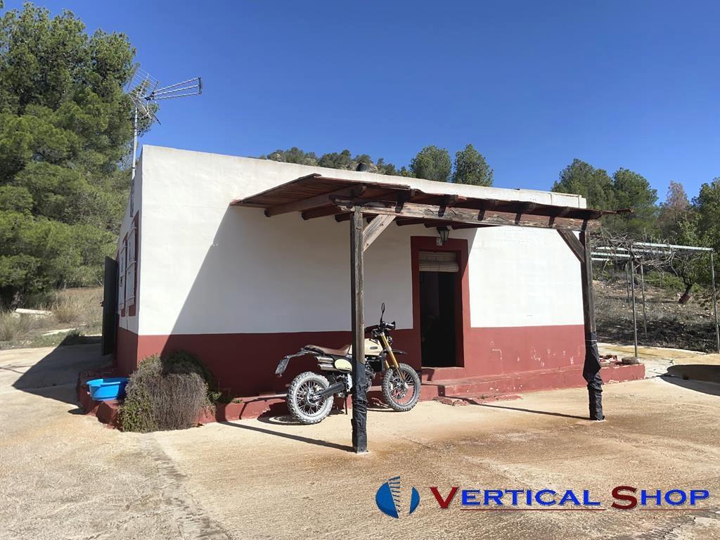 For sale of chalet in Villena