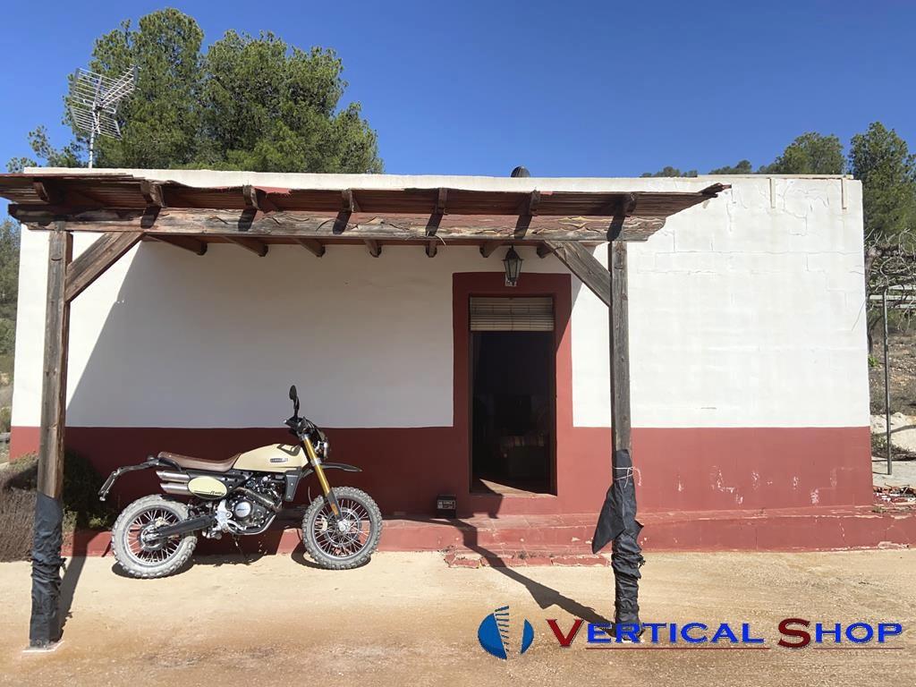 For sale of chalet in Villena