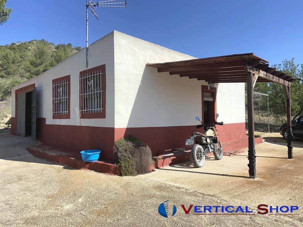 For sale of chalet in Villena