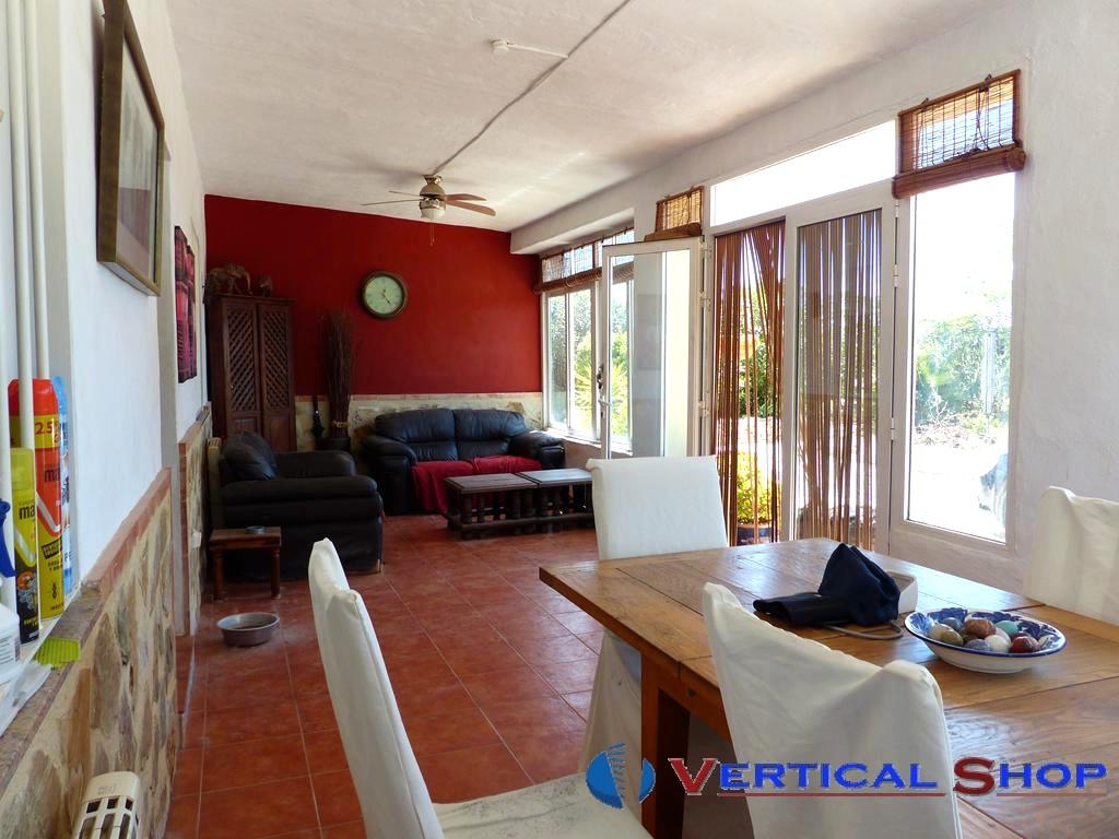 For sale of chalet in Caudete