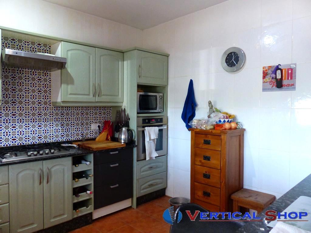 For sale of chalet in Caudete