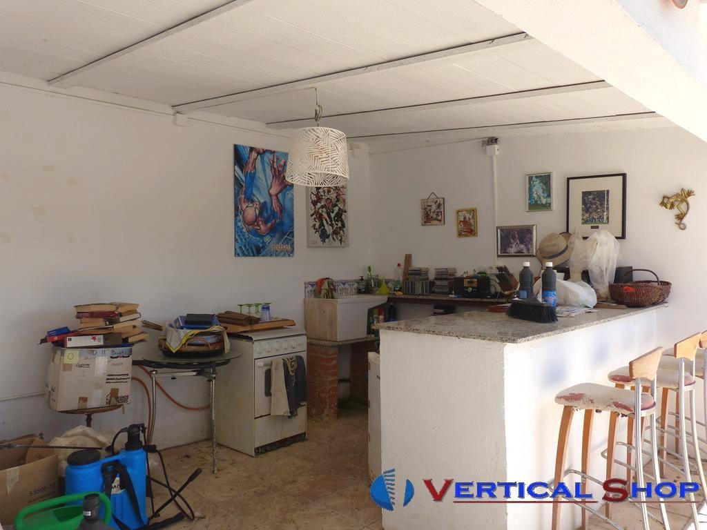 For sale of chalet in Caudete