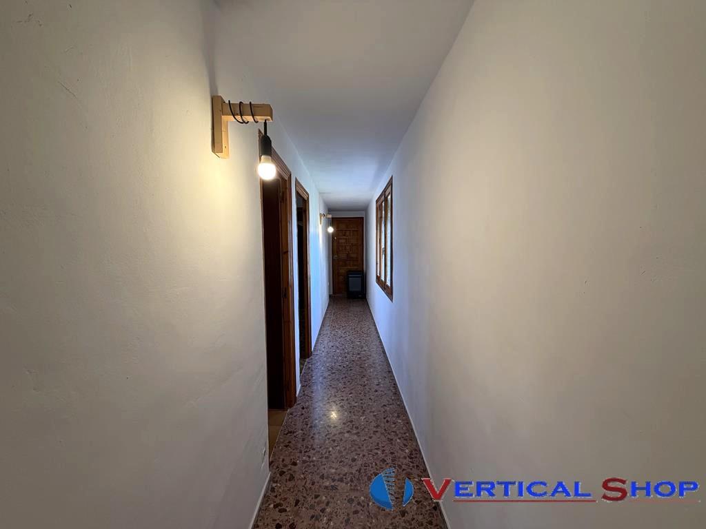 For sale of chalet in Caudete