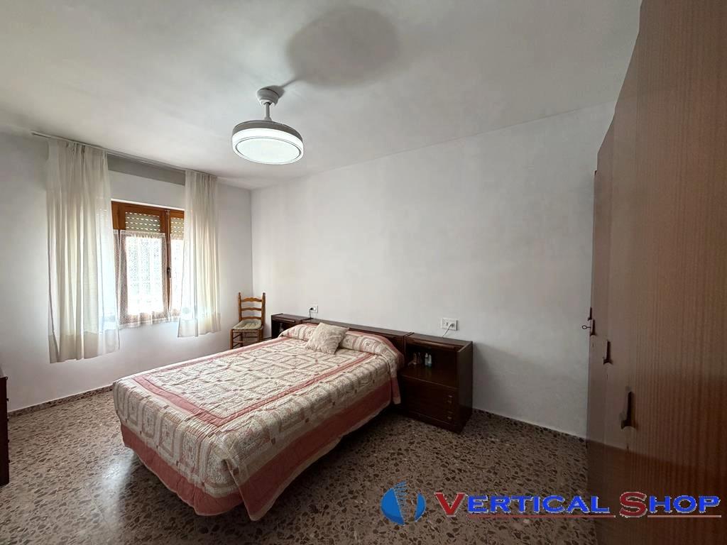 For sale of chalet in Caudete