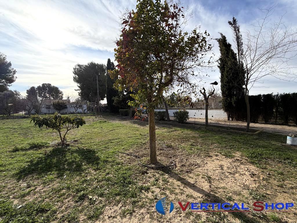 For sale of chalet in Caudete