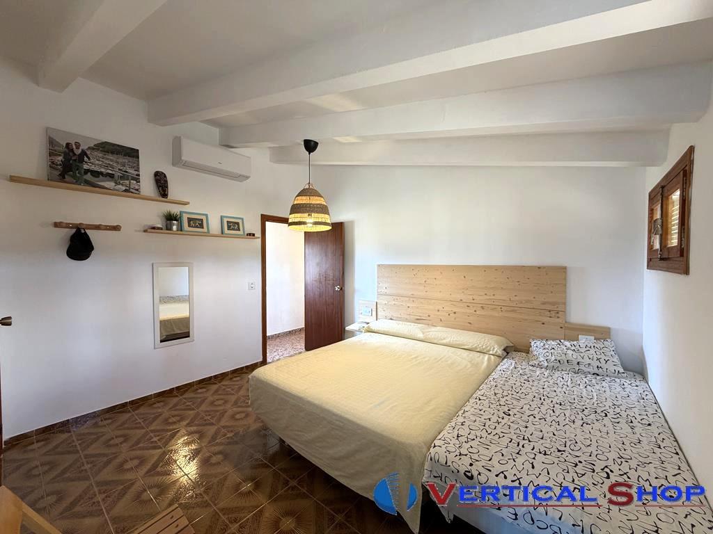 For sale of chalet in Caudete