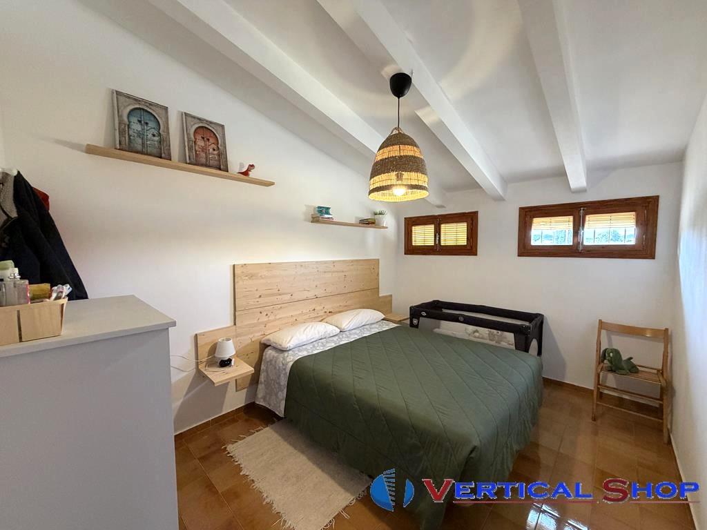 For sale of chalet in Caudete