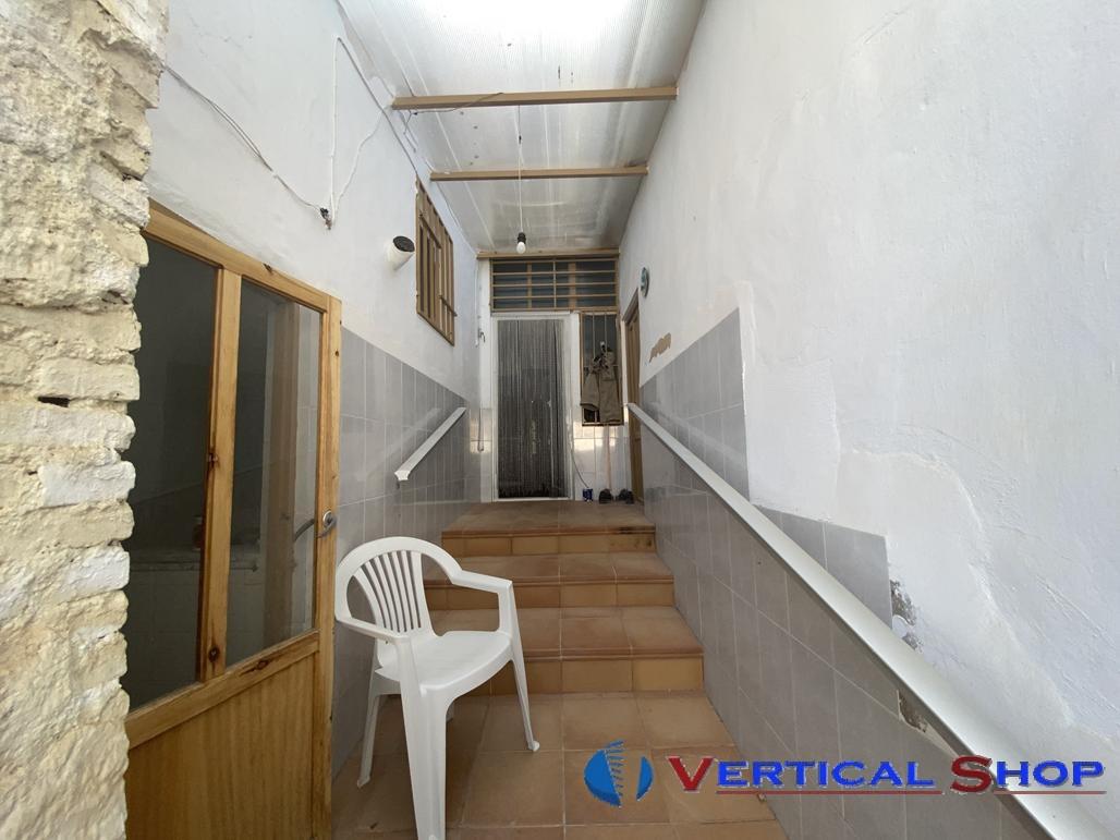 For sale of house in Caudete