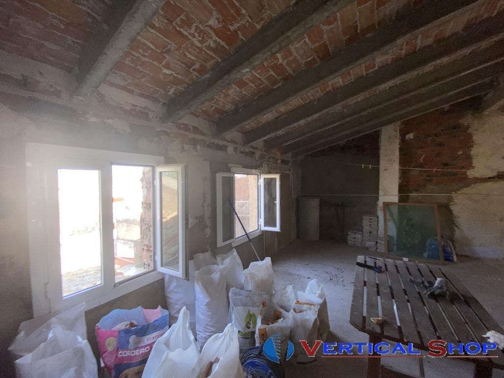 For sale of house in Caudete