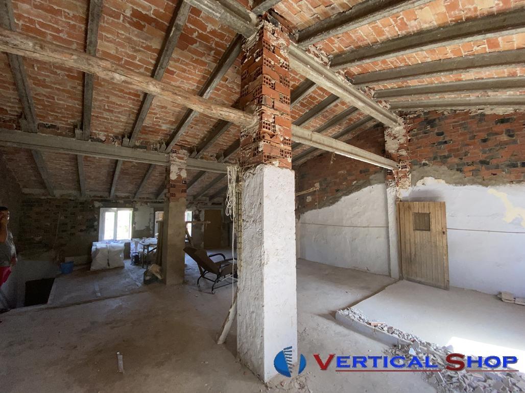 For sale of house in Caudete