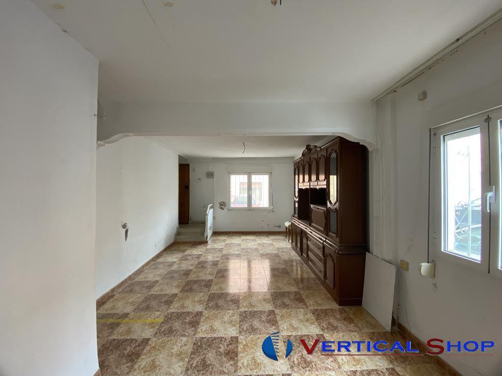 For sale of house in Caudete