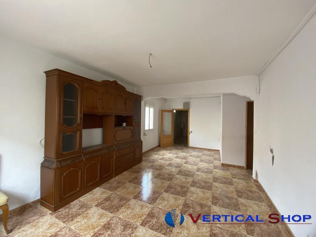 For sale of house in Caudete