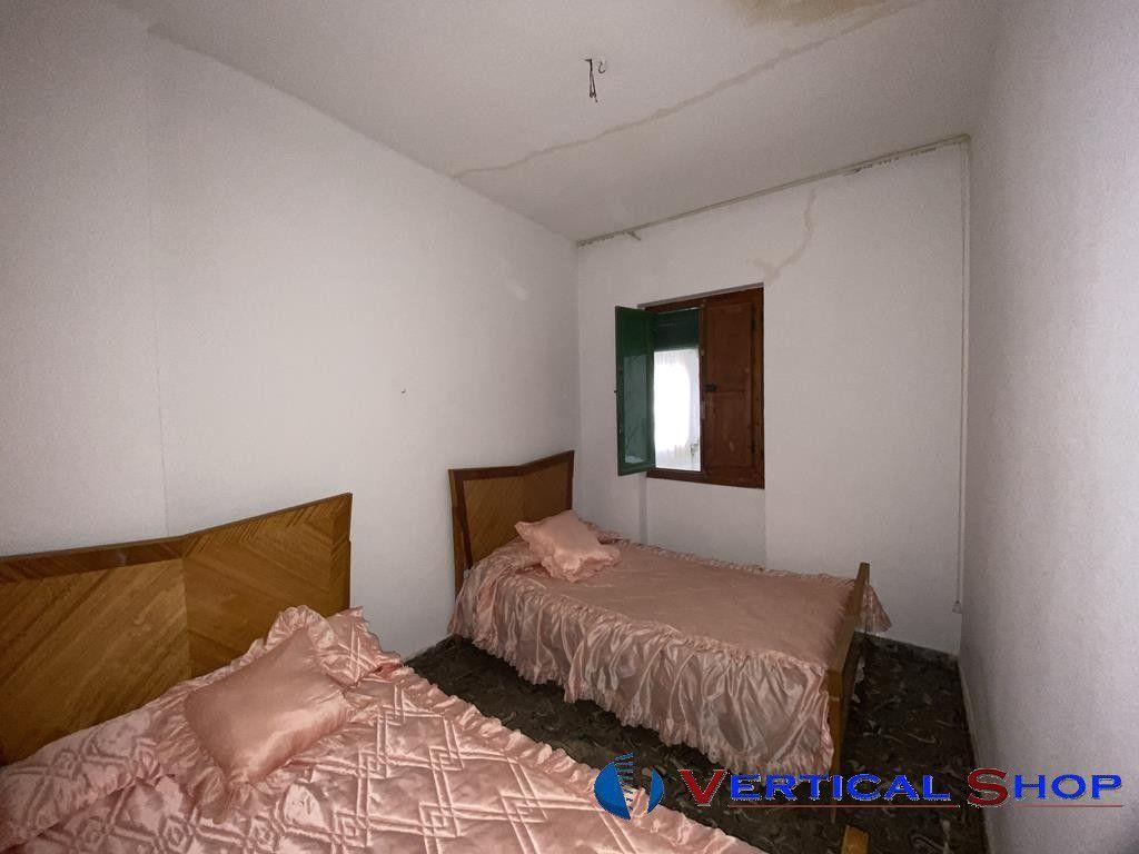 For sale of house in Caudete