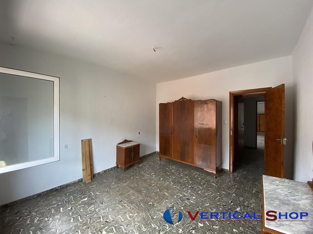 For sale of house in Caudete