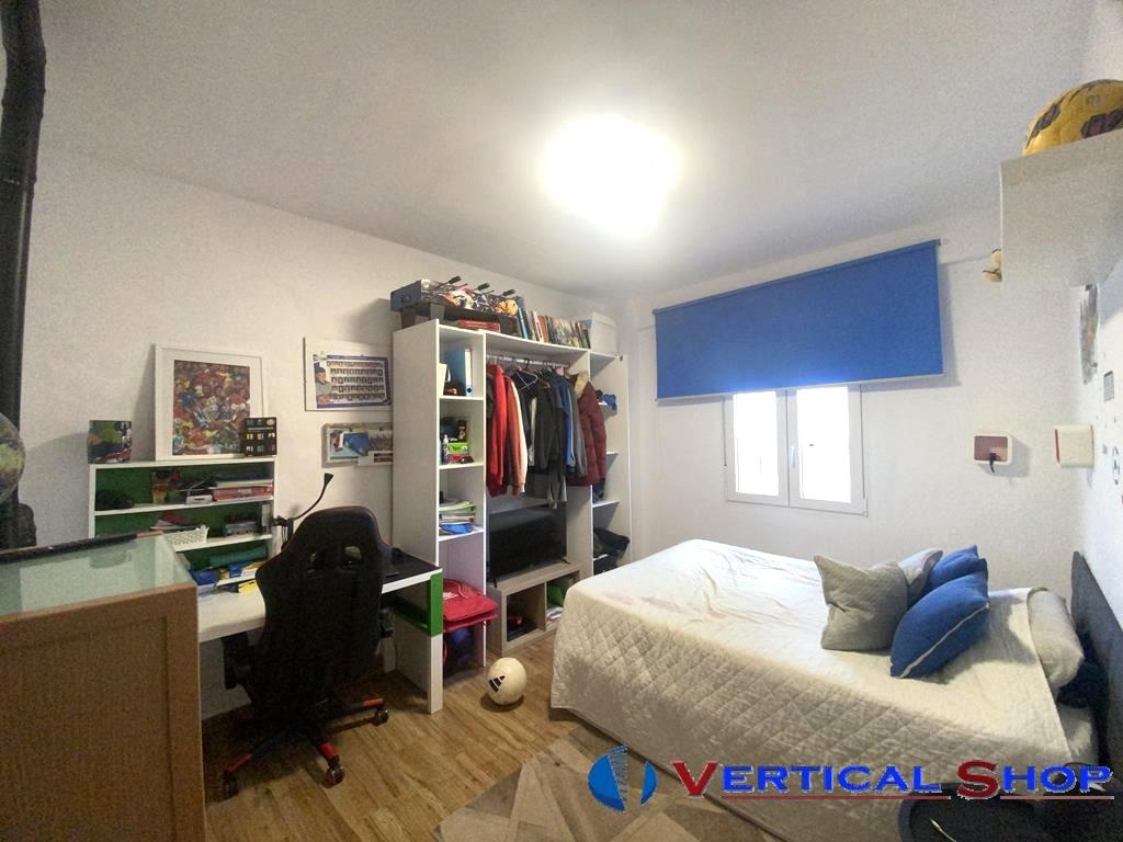 For sale of chalet in Caudete