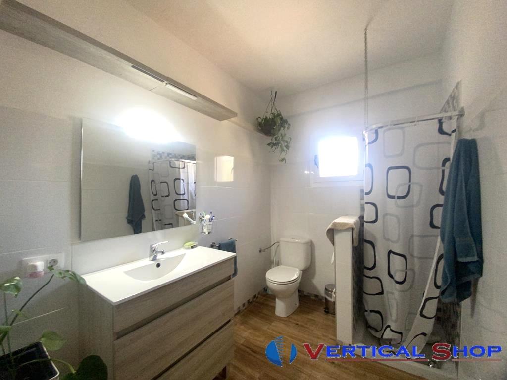 For sale of chalet in Caudete