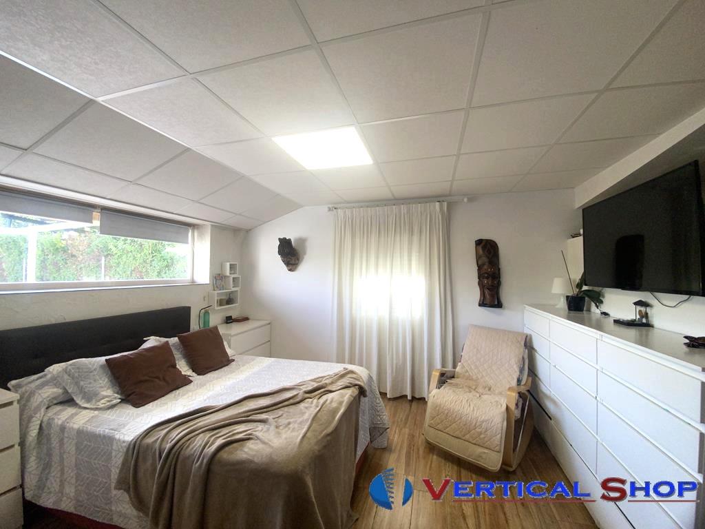 For sale of chalet in Caudete