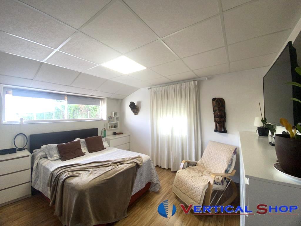 For sale of chalet in Caudete