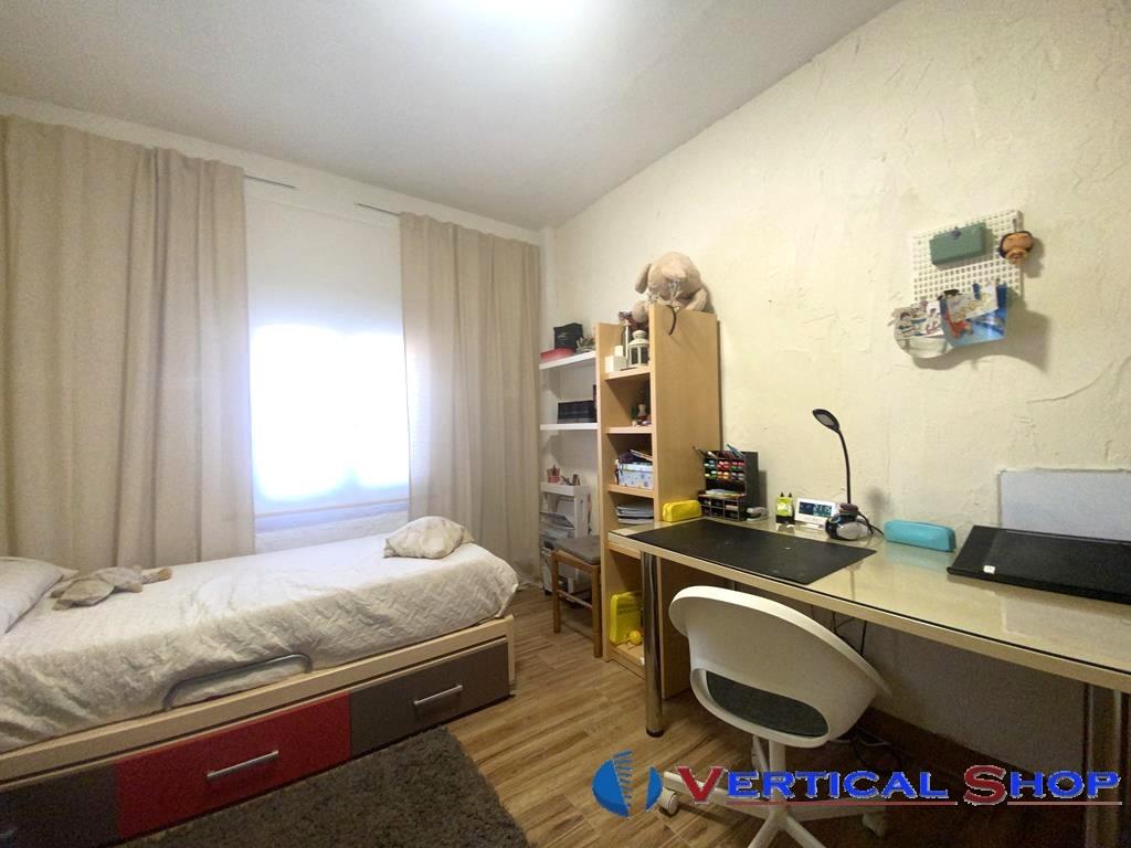 For sale of chalet in Caudete