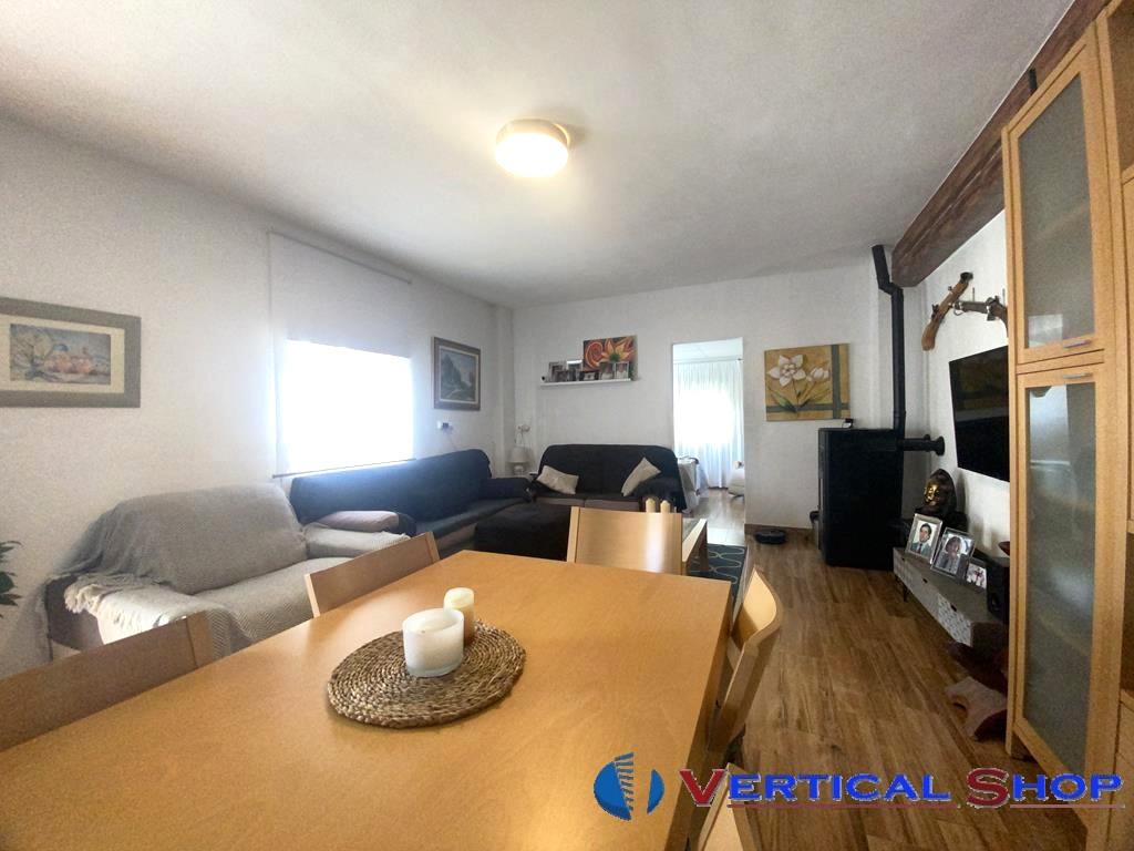 For sale of chalet in Caudete