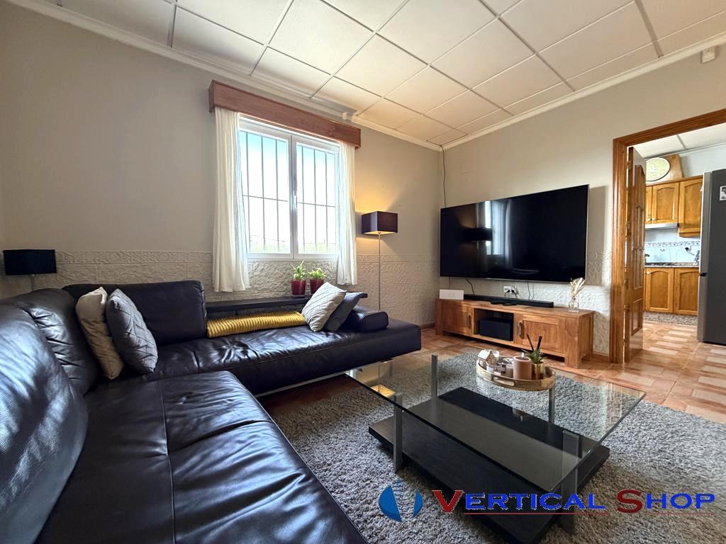 For sale of chalet in Caudete