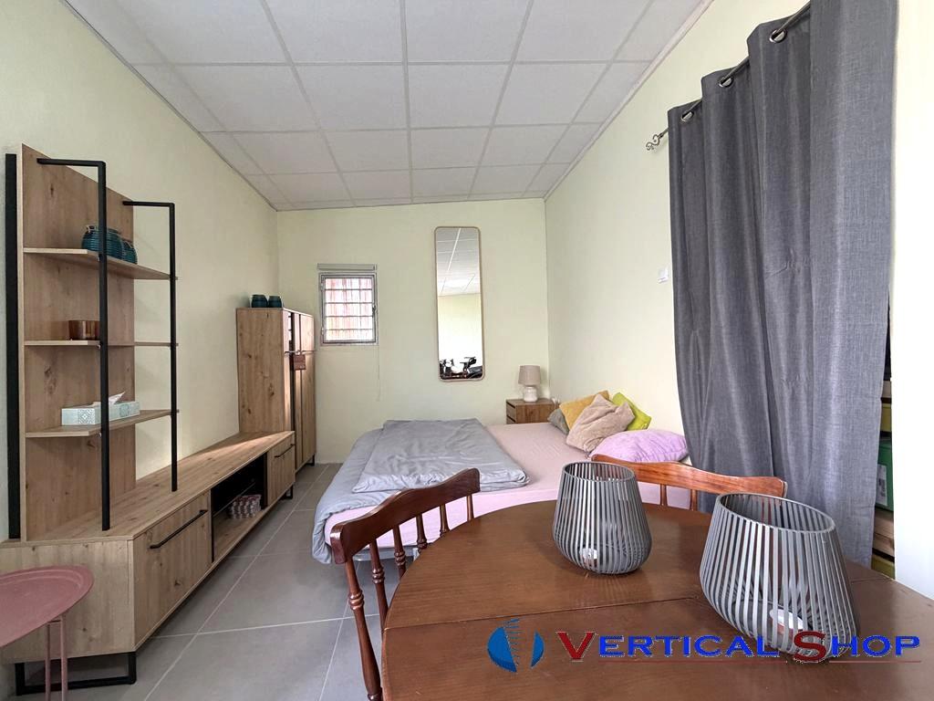 For sale of chalet in Caudete