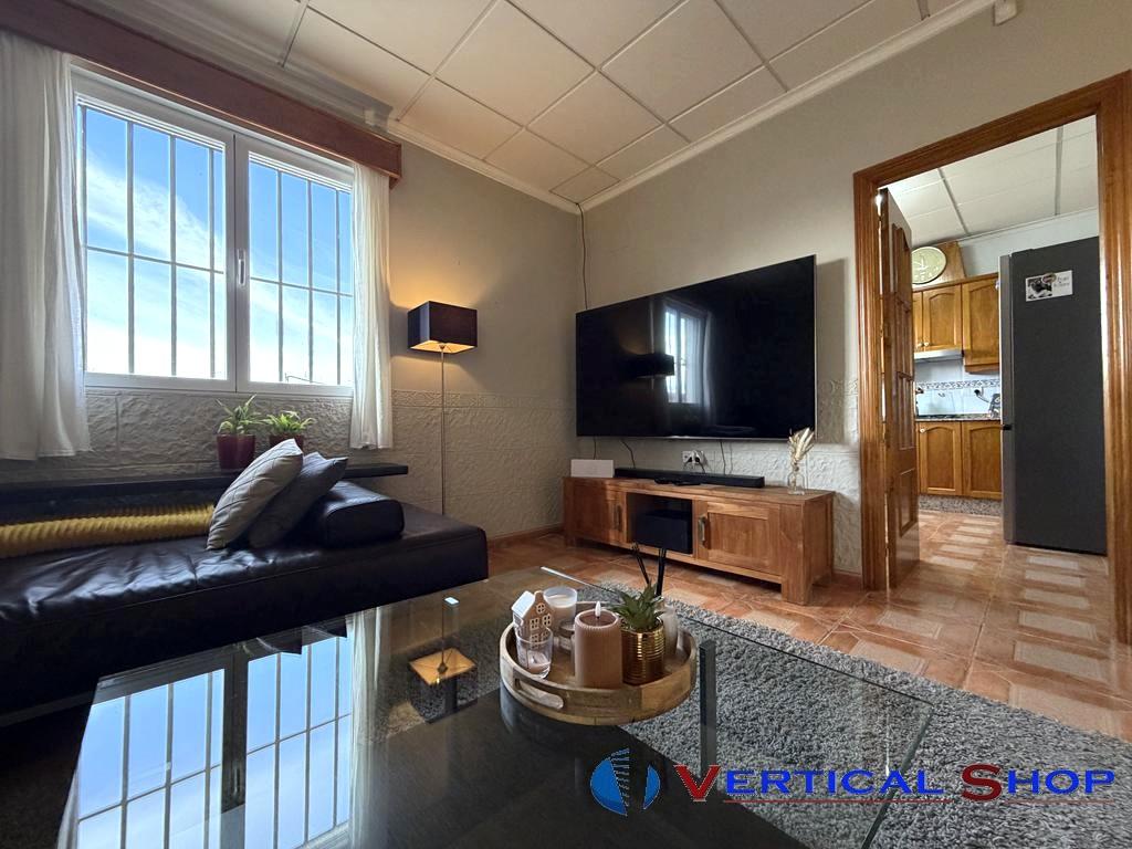 For sale of chalet in Caudete