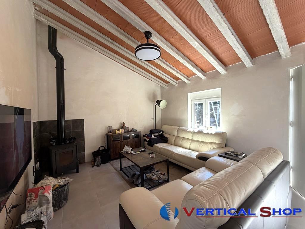 For sale of chalet in Caudete