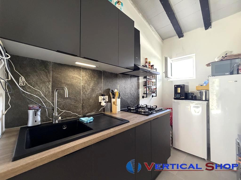 For sale of chalet in Caudete