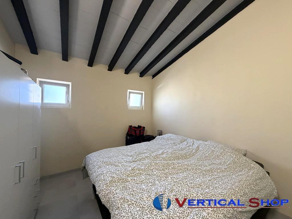 For sale of chalet in Caudete