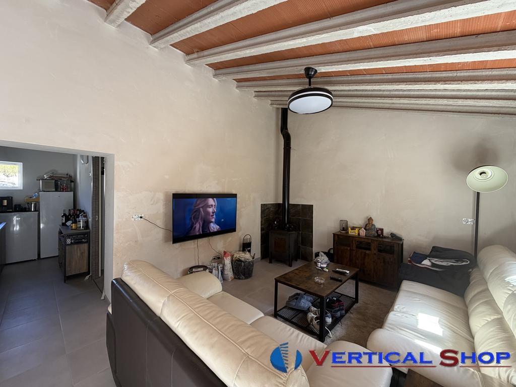 For sale of chalet in Caudete