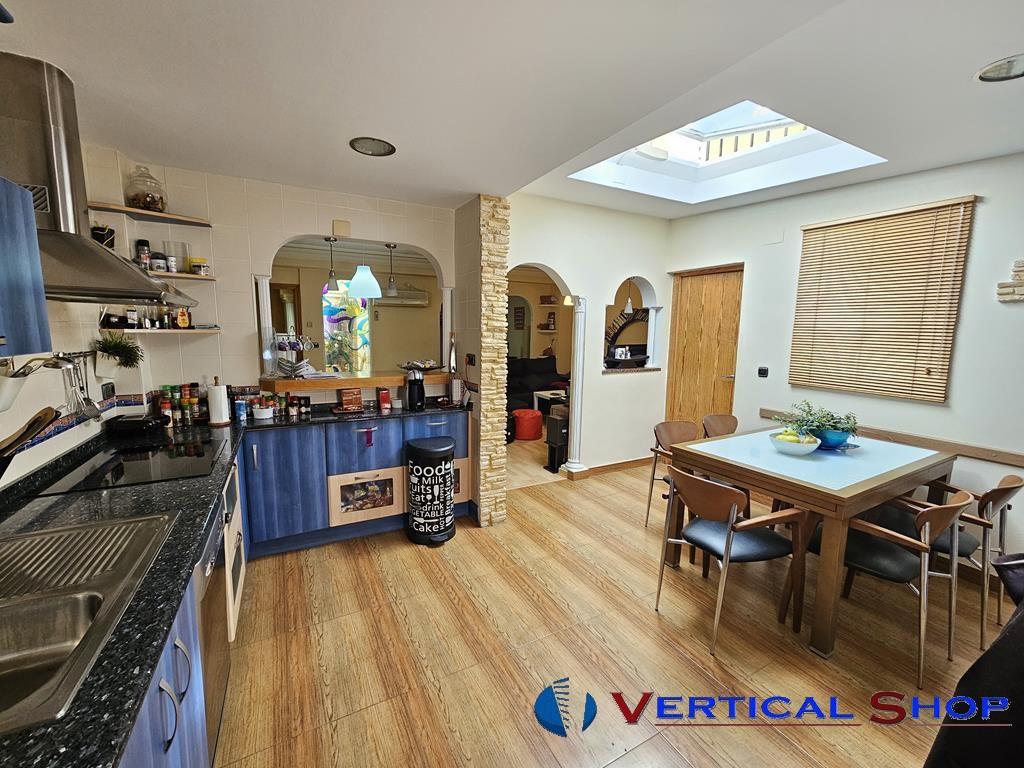 For sale of house in Caudete