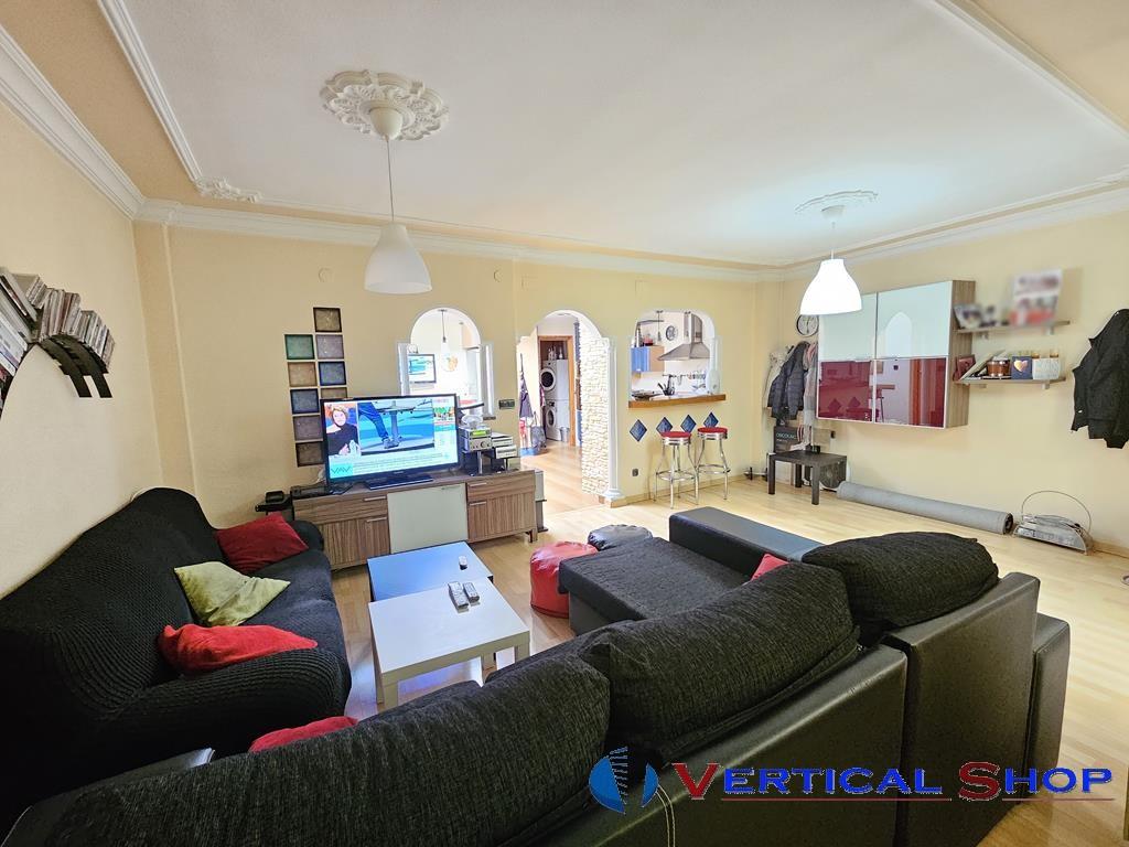 For sale of house in Caudete