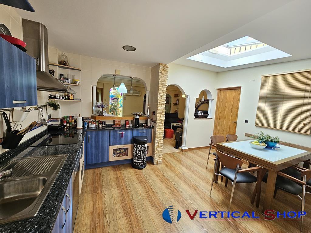 For sale of house in Caudete