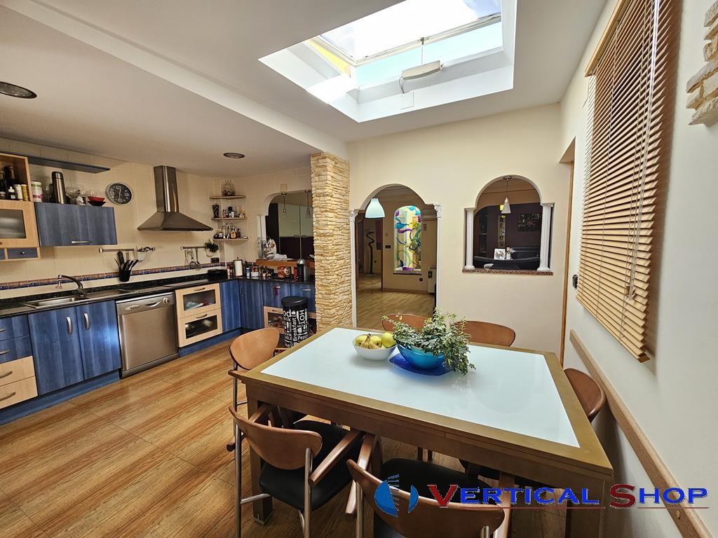 For sale of house in Caudete