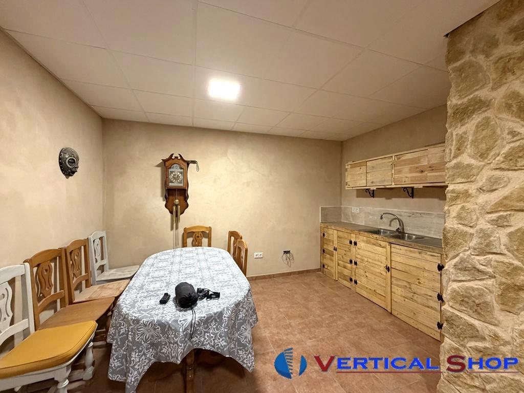 For sale of house in Caudete