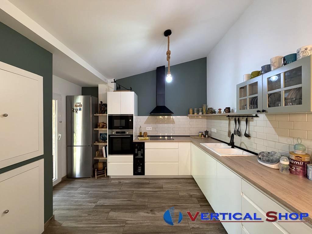 For sale of house in Caudete